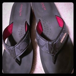 Woman’s Coach black flip flops
